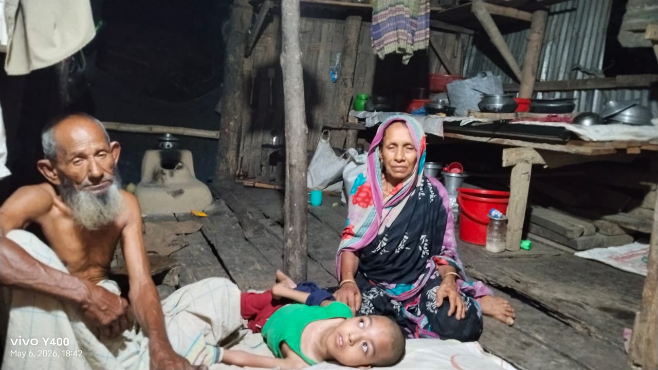 প্রতিবন্ধী নাতি ও অসহায় পরিবারের পাশে ফ্রান্স প্রবাসী ইমতিয়াজ রাকিব