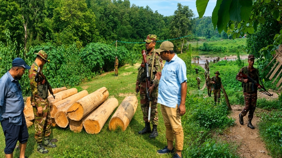 জুরাছড়িতে সেনাবাহিনীর বিশেষ অভিযানে ৯০ লাখ টাকার অবৈধ কাঠ জব্দ