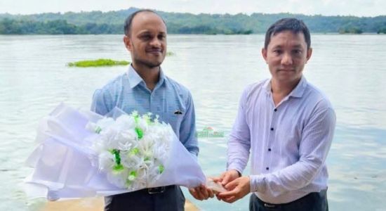 বিলাইছড়ির নতুন ইউএনও অভি দাশকে ফুলেল শুভেচ্ছায় বরণ